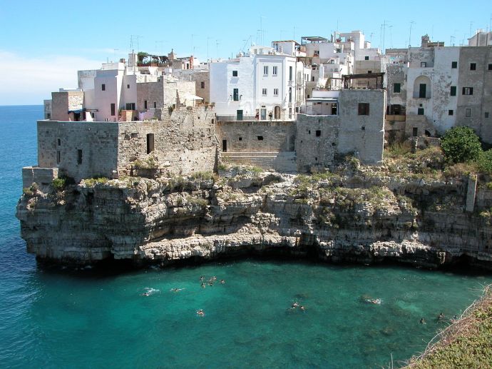 Vista di Polignano a Mare (Bari)